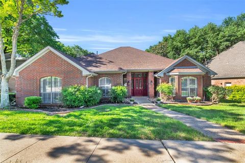 2902 Milford Avenue Garland TX 75044