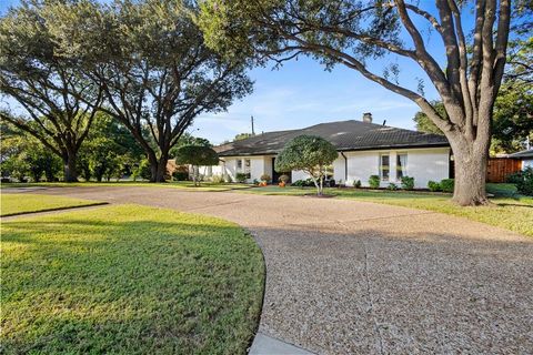Tiny photo for 3707 Pallos Verdas Drive, Dallas, TX 75229 (MLS # 21117842)