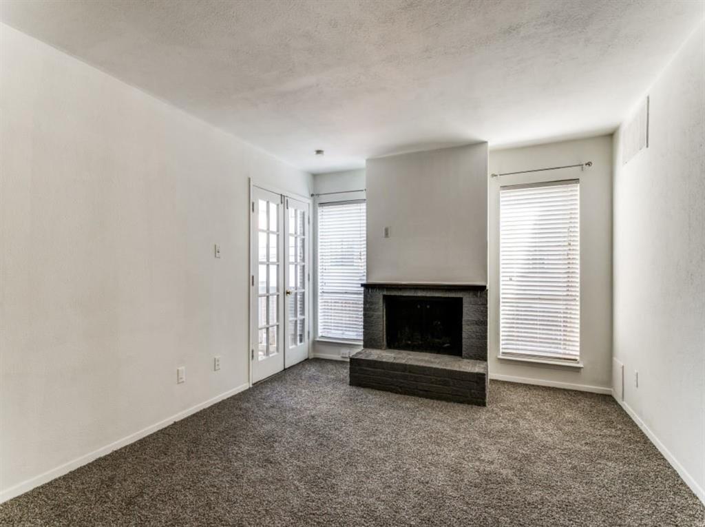 4112 Bowser Avenue 203