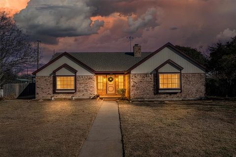 2358 Mockingbird Drive Grapevine TX 76051