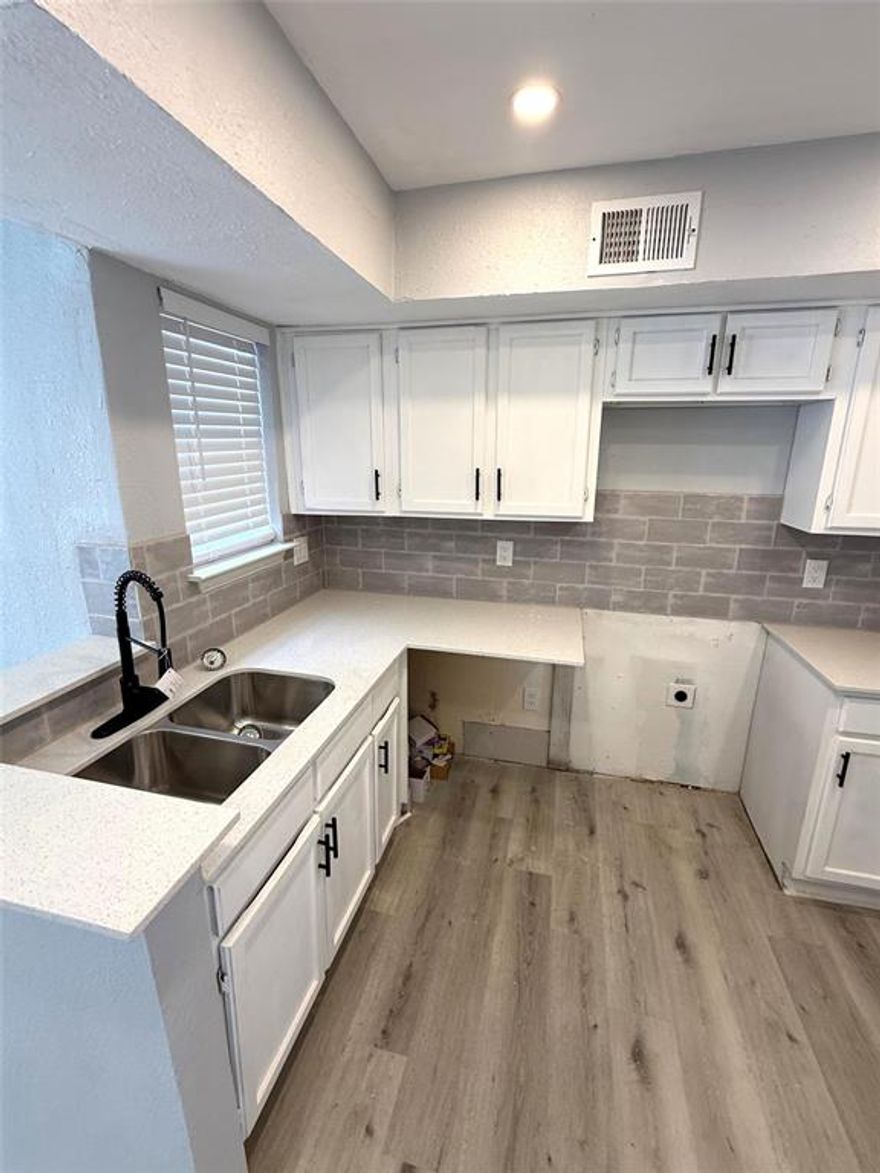 Amazing Value on a Fully Updated Condo!
Don’t miss this incredible opportunity—priced $20K below recent sales of the same floor plan. This beautifully updated 2 bedroom, 2 bath condo is move-in ready and perfect for both homeowners and investors.

Step inside to find brand-new flooring, fresh paint, and a fully remodeled kitchen featuring sleek quartz countertops. Both bathrooms have also been tastefully renovated with modern finishes. The spacious living room boasts high ceilings and abundant natural light, creating an inviting, open feel. Upstairs, the second-bedroom suite includes a private walk-out balcony—ideal for enjoying your morning coffee.

With all the updates already completed and an unbeatable price, this condo is a standout value. Whether you’re looking for a new home or a smart rental investment, this one is a must see. Make it yours before the New Year!