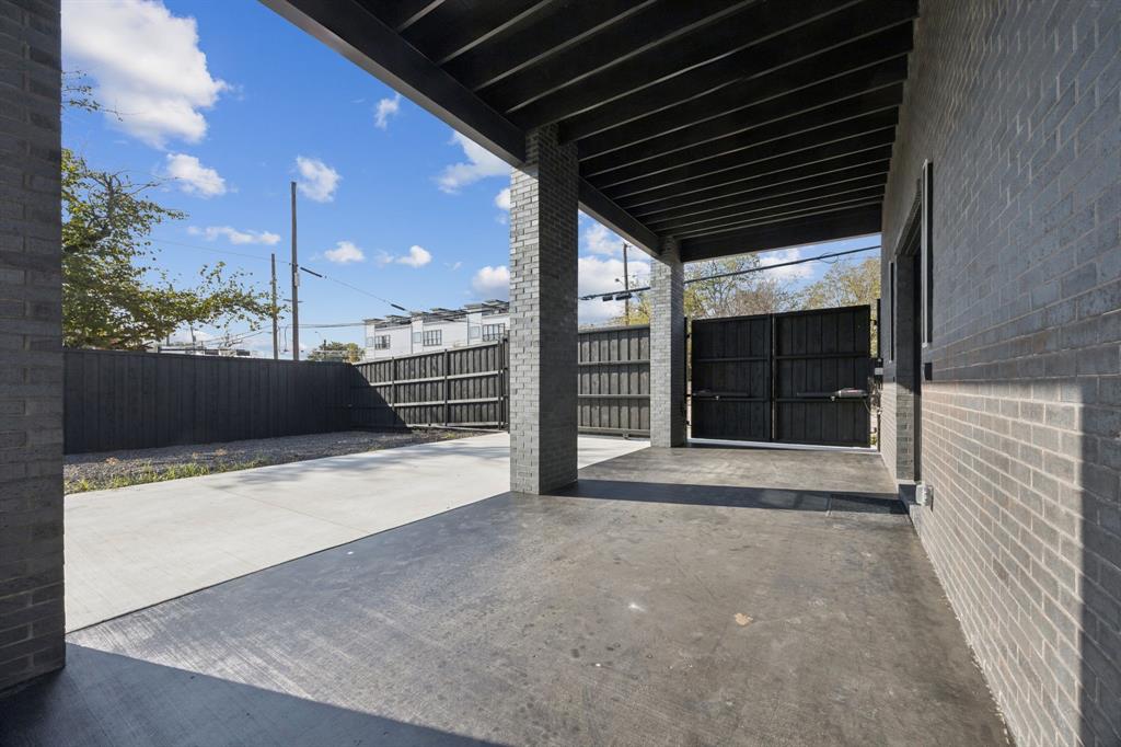 Dallas Land and Loan 03 - Commercial Sale