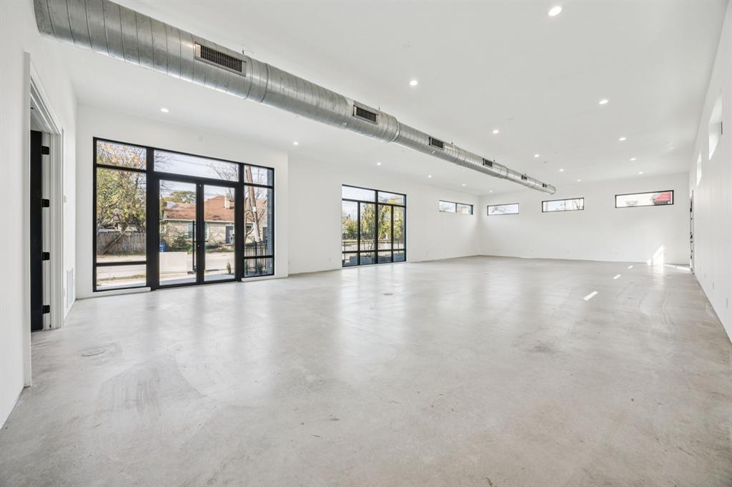 Dallas Land and Loan 03 - Commercial Sale