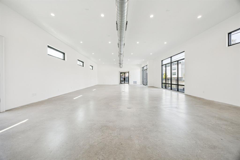 Dallas Land and Loan 03 - Commercial Sale