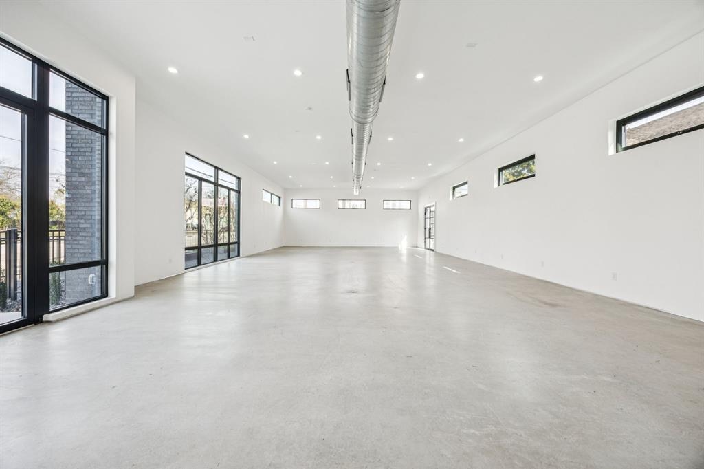 Dallas Land and Loan 03 - Commercial Sale