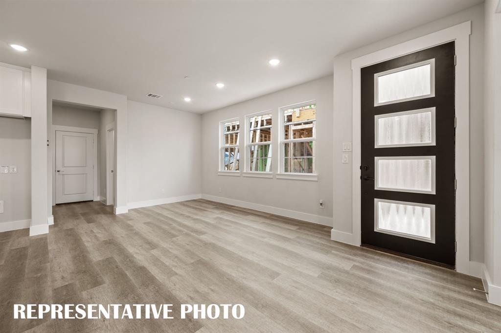 4501 Lamplights Drive