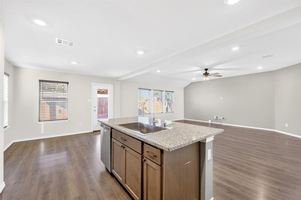 Camden Park, Ph 3 - Residential Lease