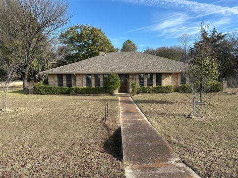 103 Red Bud Court Oak Leaf TX 75154