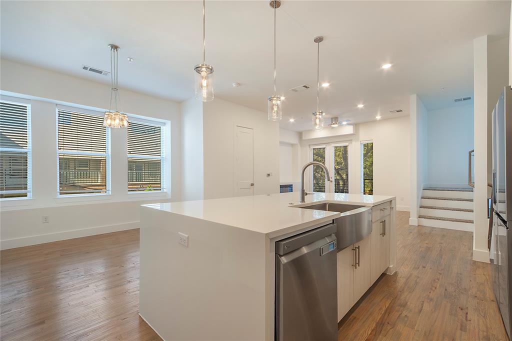 Roseland Patio Condos - Residential Lease