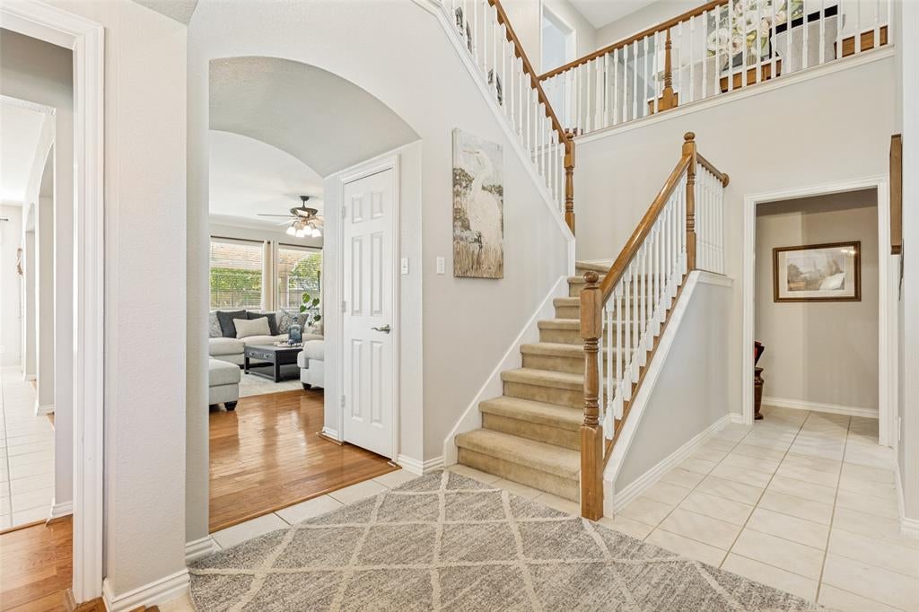 6610 Falcon Crest Lane