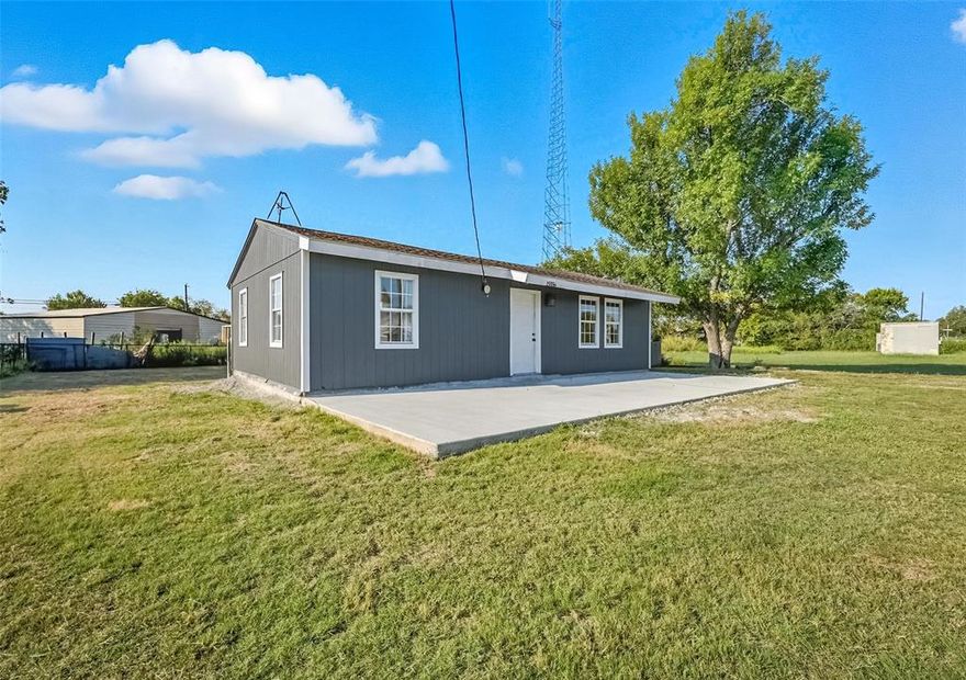 Country cottage minutes from all major roads, schools,and Lake Lavon! The cozy living area boasts shiplap and cedar details opening into the quaint kitchen. It has the roomy bedrooms and large closets. New foam insulation installed under floor and ceiling, as well a newly poured large concrete front porch for entertaining.