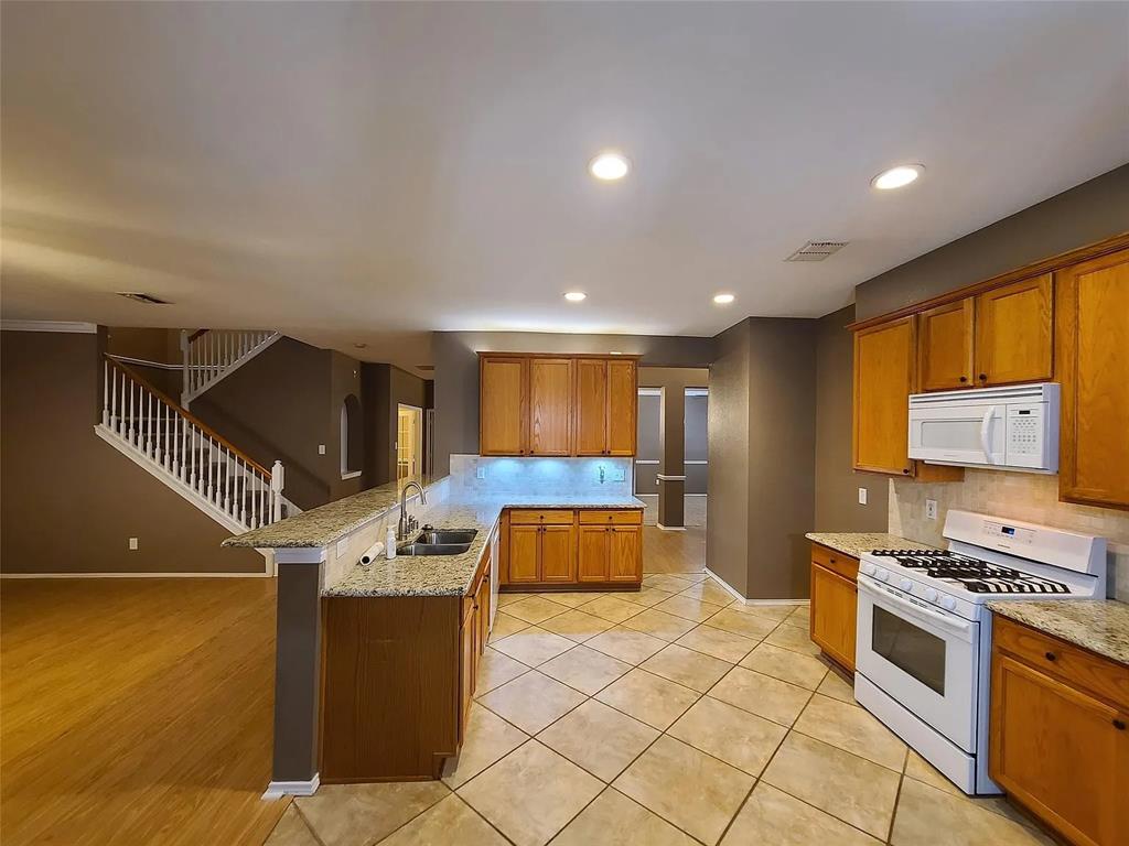 Walnut Hills Add - Residential Lease