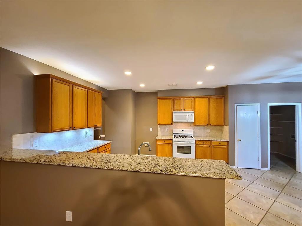 Walnut Hills Add - Residential Lease