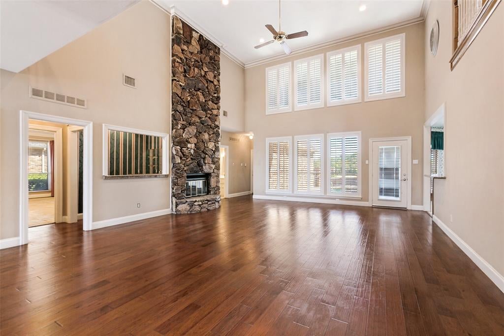 2605 Oak Point Drive