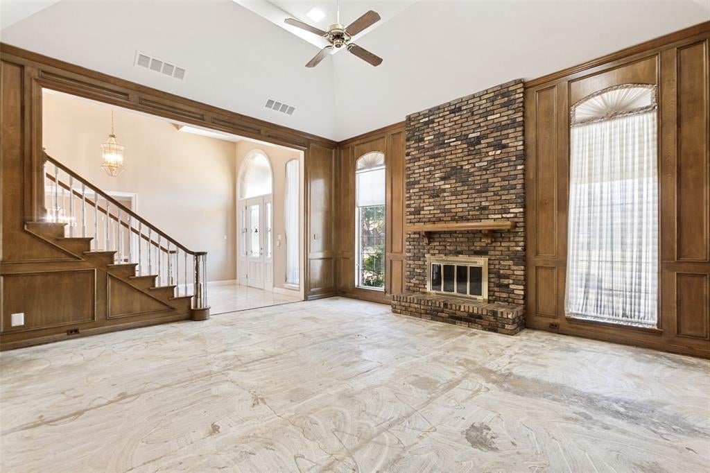 2605 Oak Point Drive