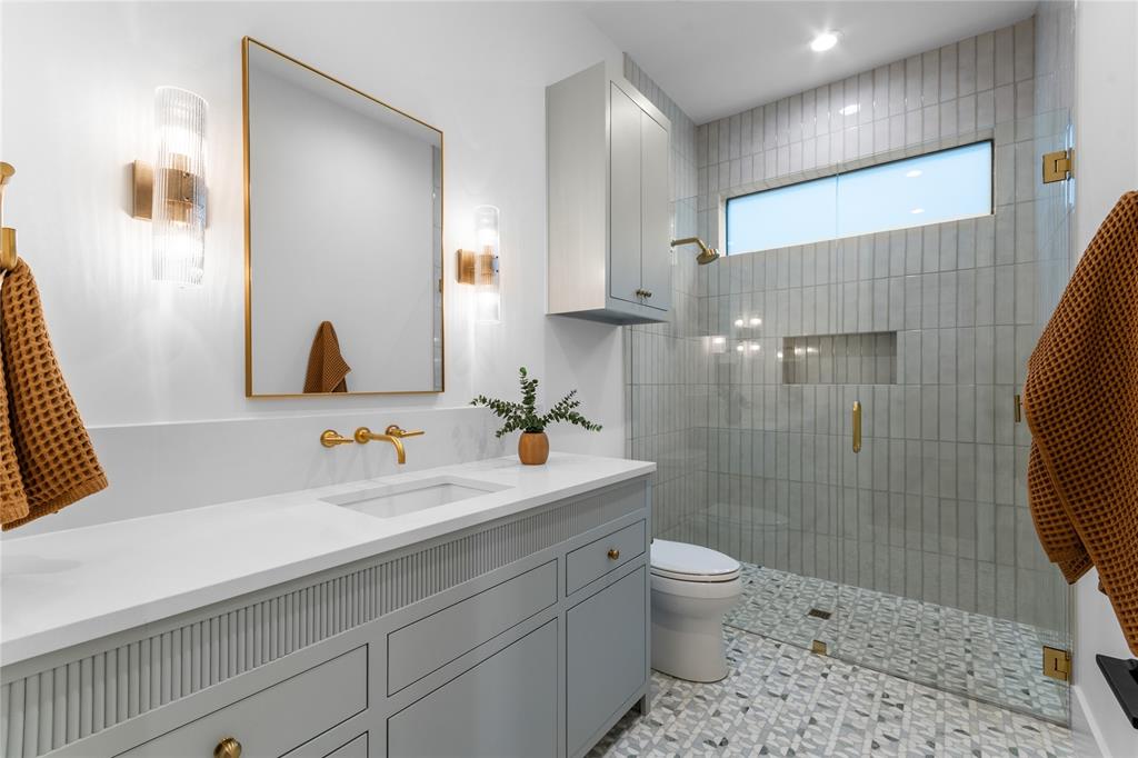 Lake Crest - Residential