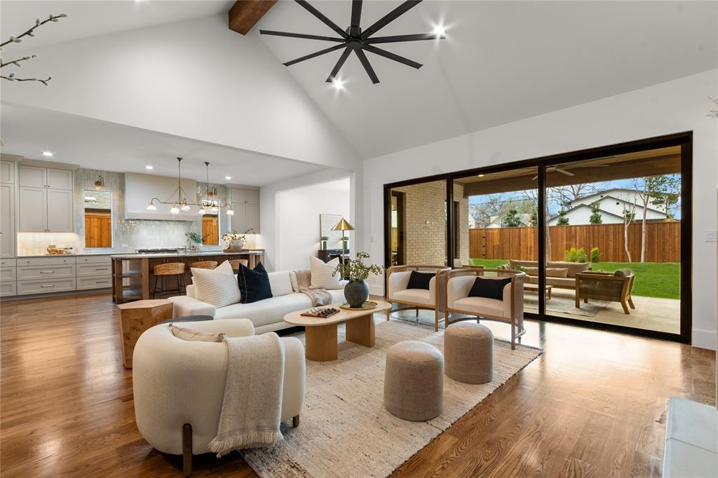 Lake Crest - Residential