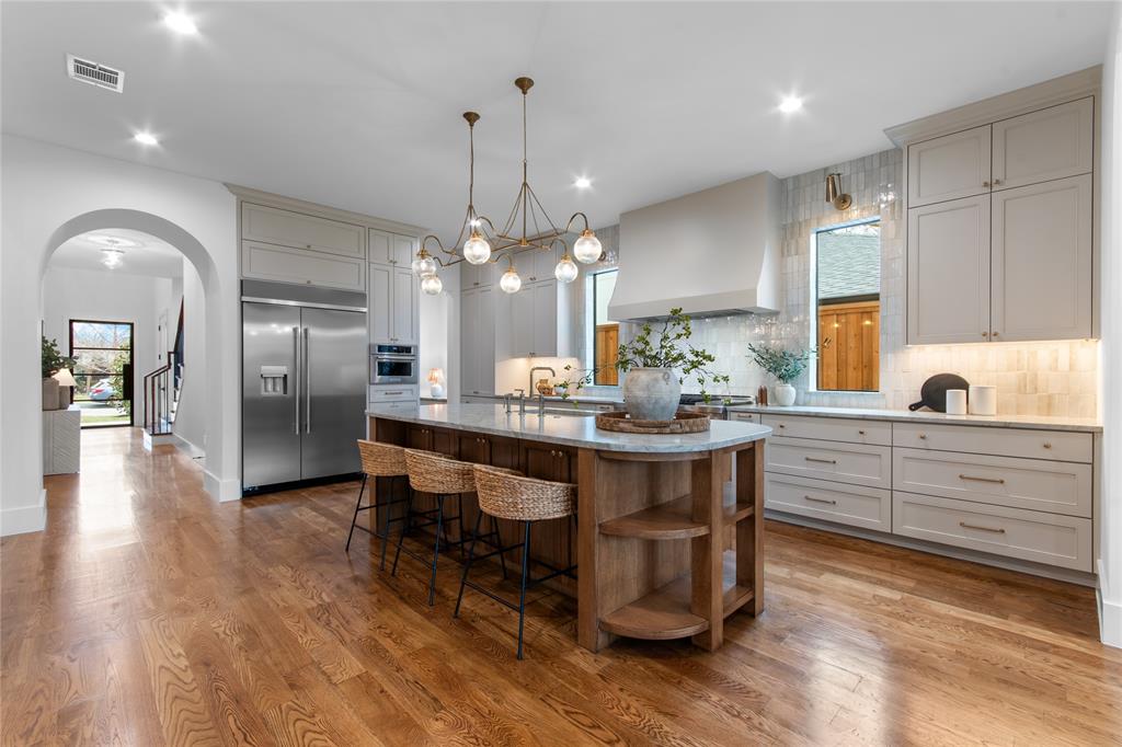 Lake Crest - Residential