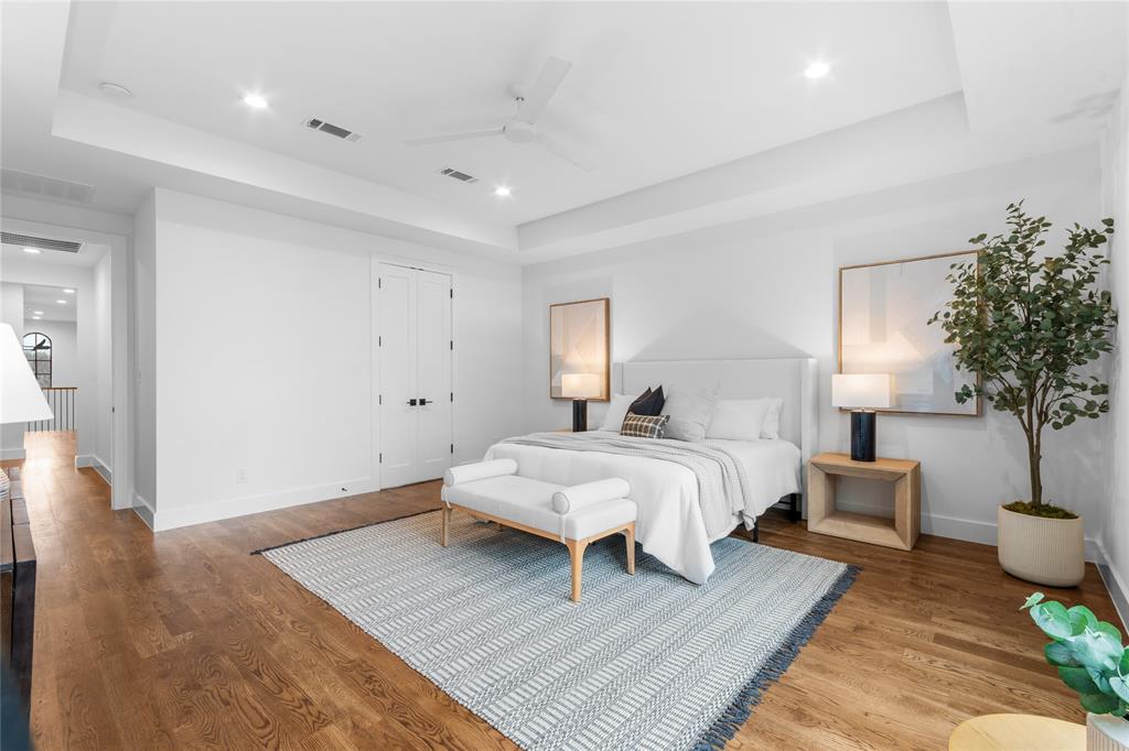 Lake Crest - Residential