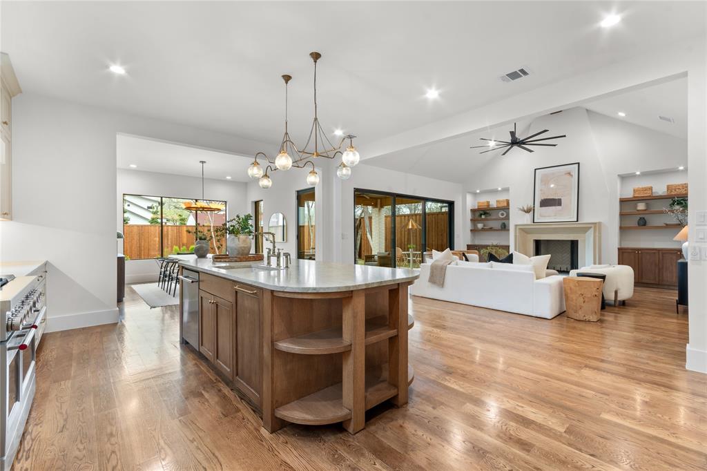 Lake Crest - Residential