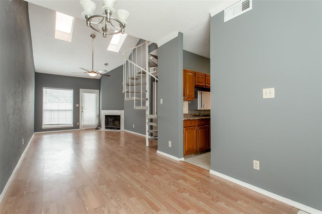 Oaks Of Lakewood Condo - Residential Lease