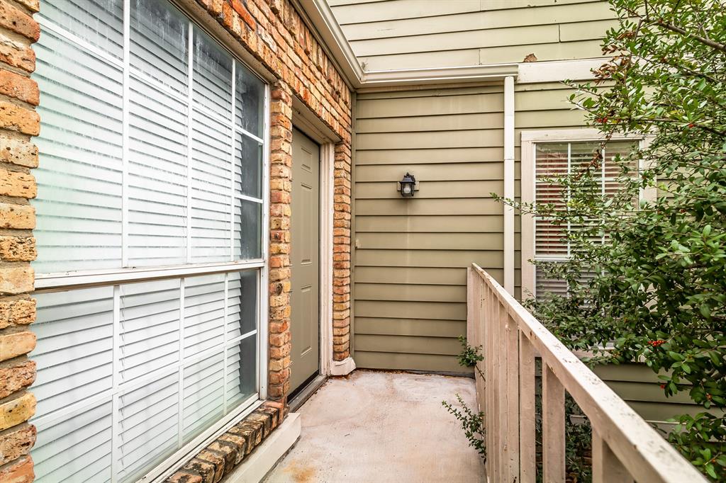 Oaks Of Lakewood Condo - Residential Lease