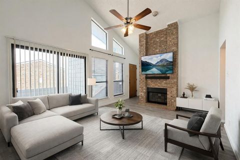 Photo of 17490 MEANDERING WAY #602, Dallas, TX 75252 (MLS # 21196822)