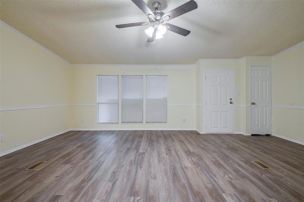 201 W Elm Drive