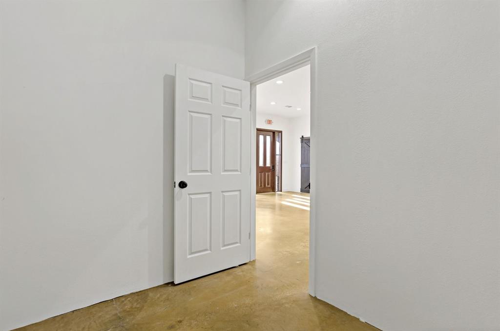 Ez Office Condos - Commercial Lease