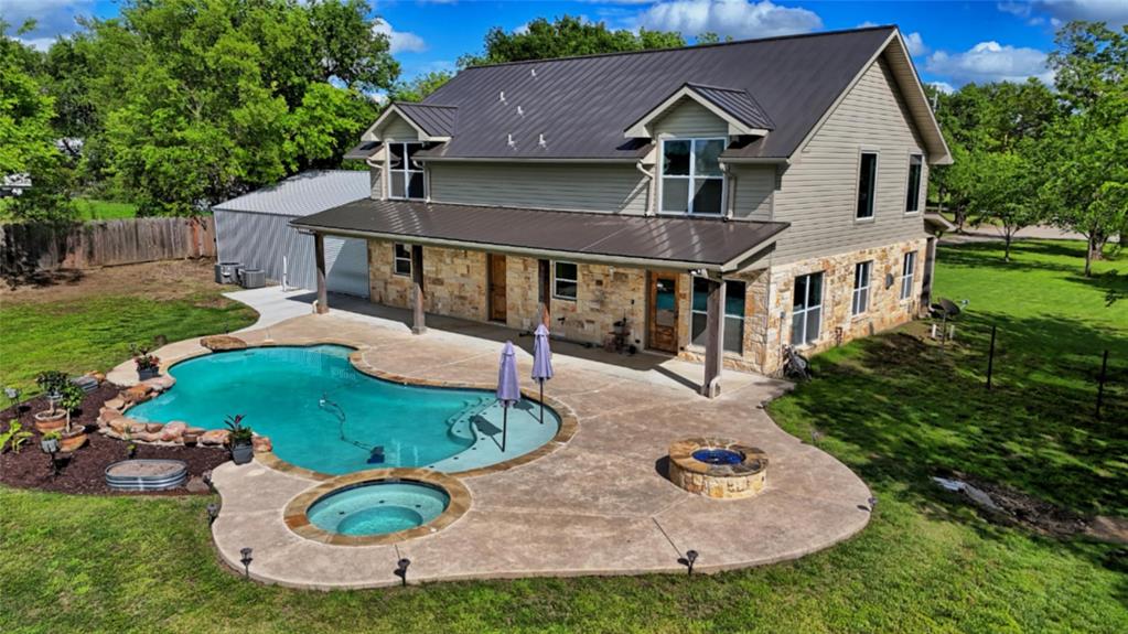 209 E Meadows Street