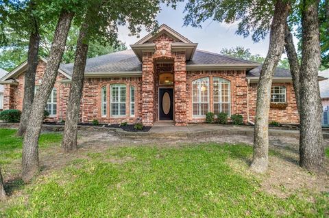 Photo of 3624 Chateaux Lane, Hurst, TX 76054 (MLS # 21294841)