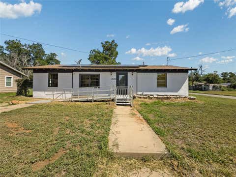 Photo of 3500 Indian Street #1, Vernon, TX 76384 (MLS # 21306233)