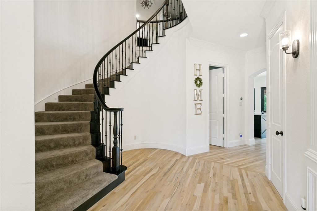 631 Deforest Court