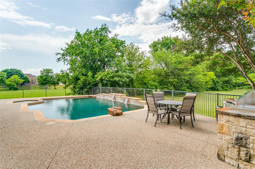 631 Deforest Court
