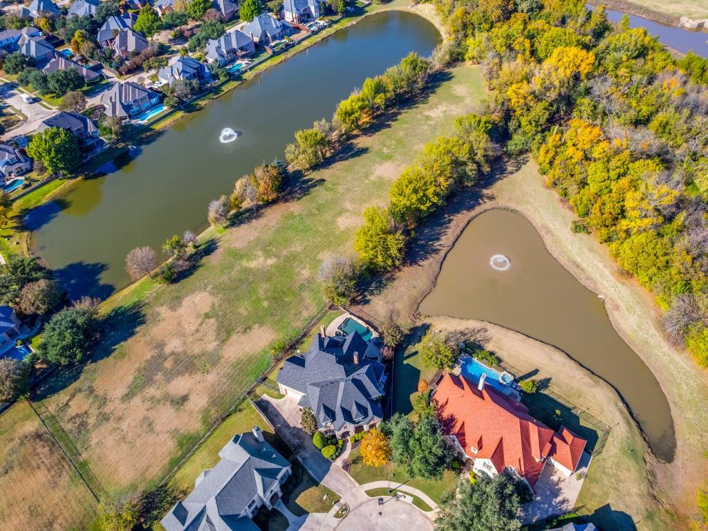 631 Deforest Court