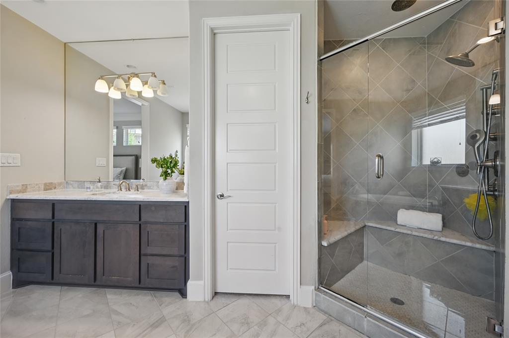 The Colony, Texas 75056, United States, 6 Bedrooms Bedrooms, ,5 BathroomsBathrooms,Residential,Active,120910