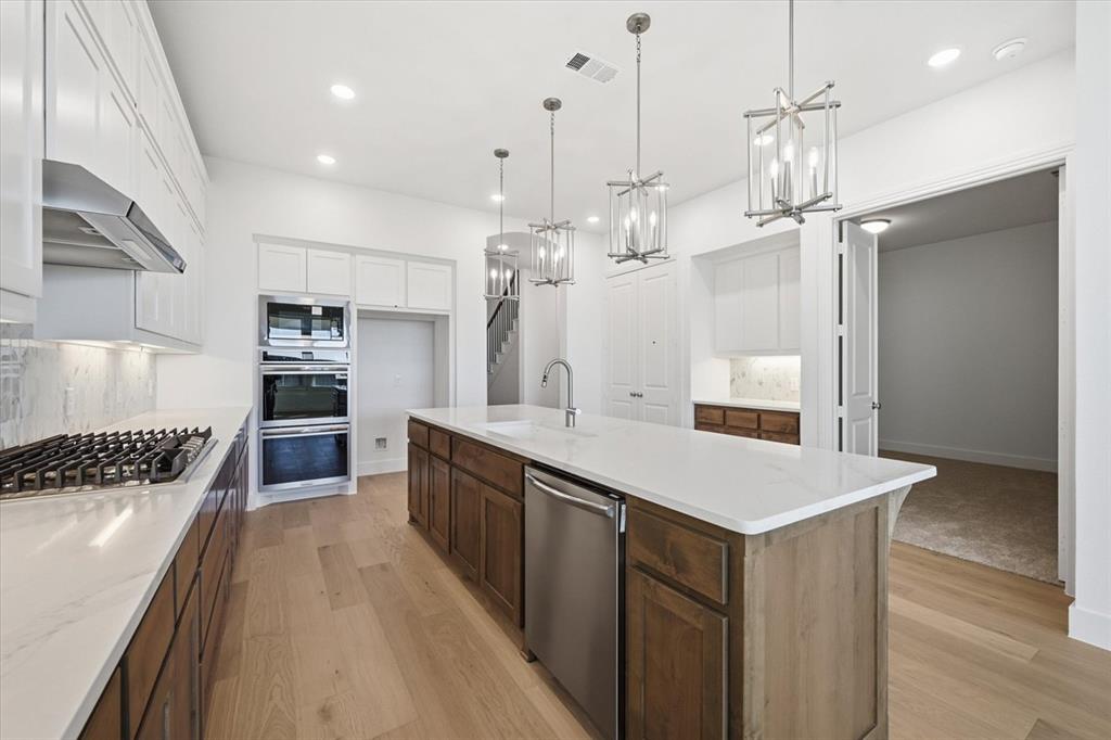 2637 Buckingham Lane