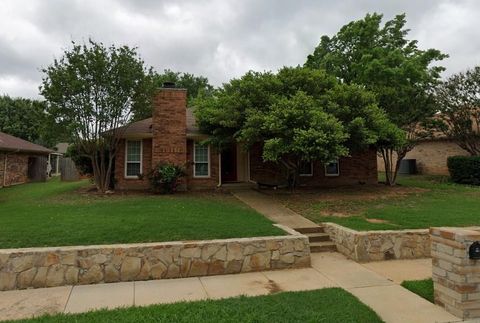 Photo of 1414 Bogard Lane, Lewisville, TX 75077 (MLS # 21224240)