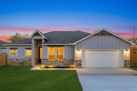 1407 N Rusk Street Weatherford TX 76086