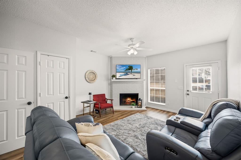 Pheasant Landing #8 - Residential