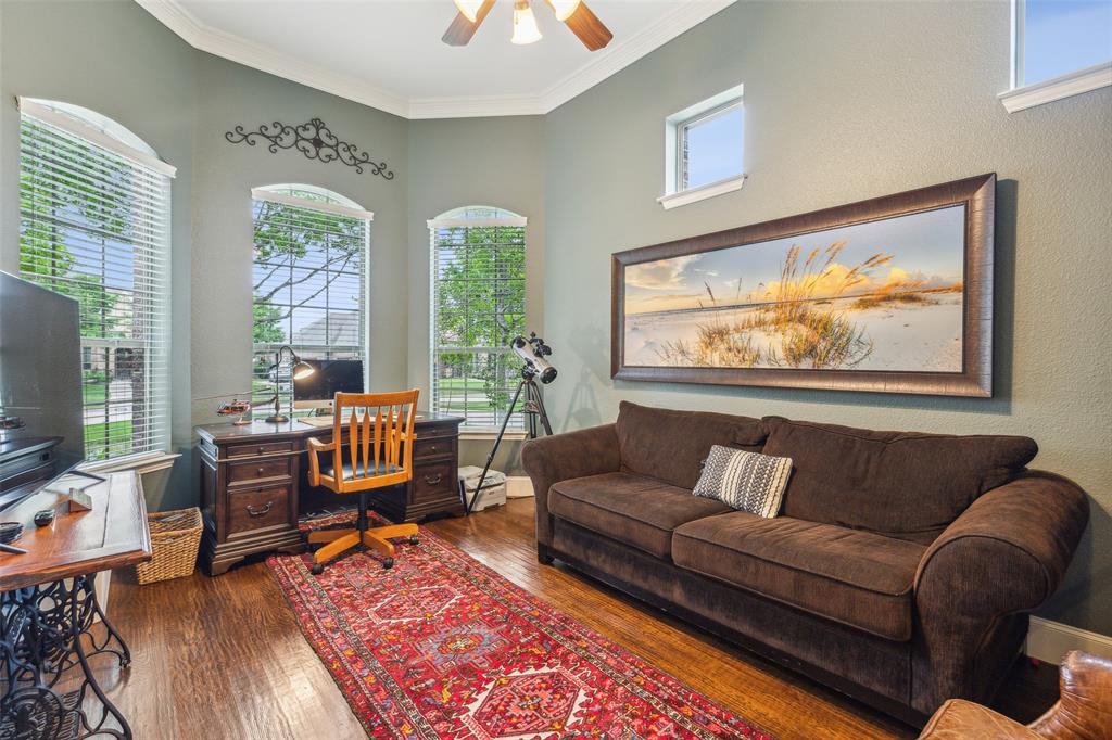 2404 Lilyfield Drive