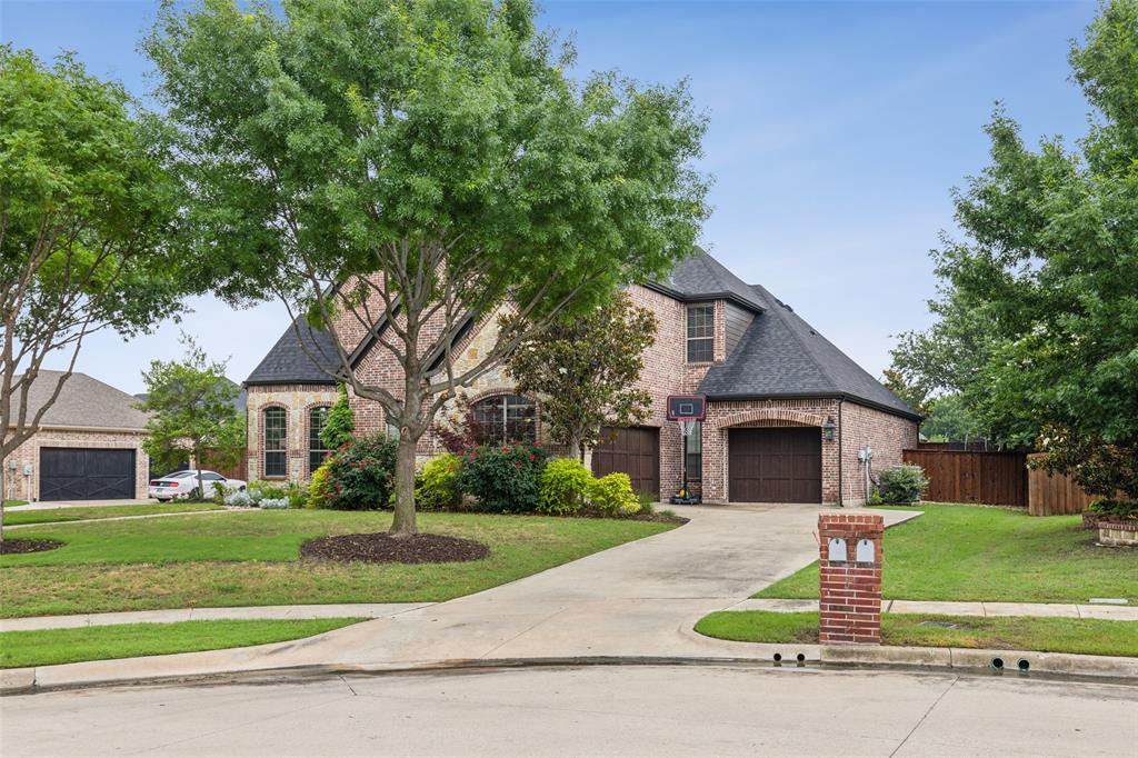 2404 Lilyfield Drive