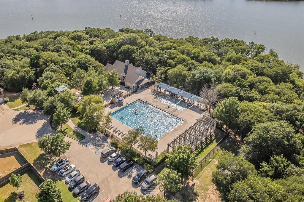 1804 Spoonbill Drive
