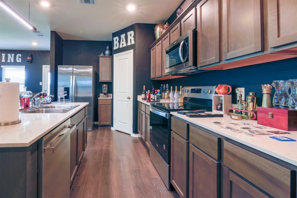 Verandah Ph 4 - Residential