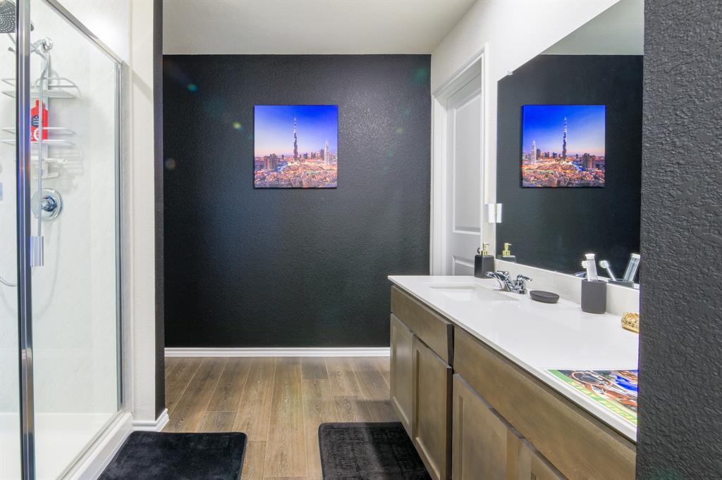 Verandah Ph 4 - Residential