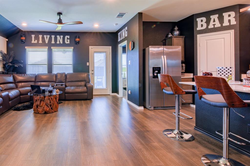 Verandah Ph 4 - Residential