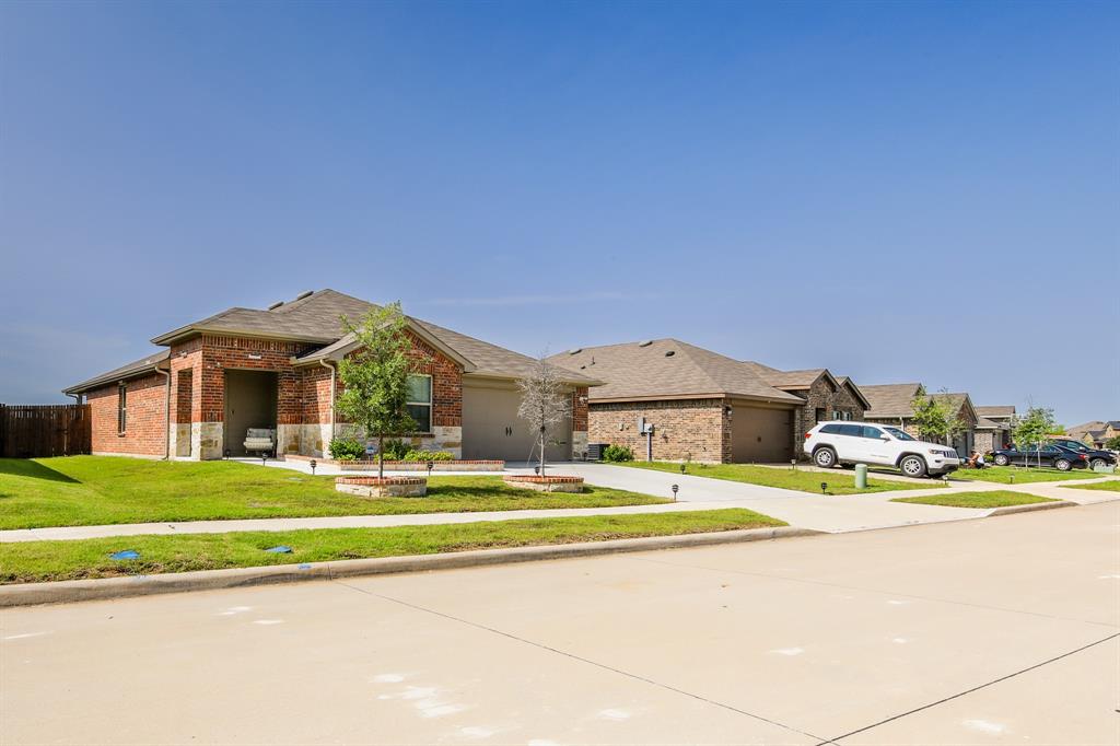 Verandah Ph 4 - Residential