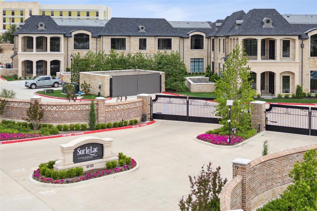 Sur Le Lac Condo - Residential