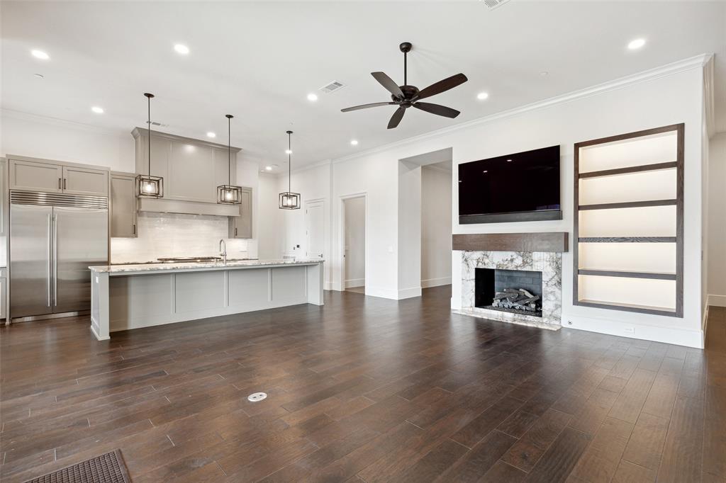 Sur Le Lac Condo - Residential