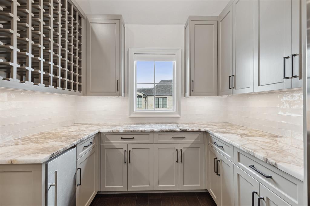 Sur Le Lac Condo - Residential